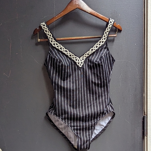 Miraclesuit Other - Vintage Miracle Suit Slimming One Piece swimsuit Black/white stripe